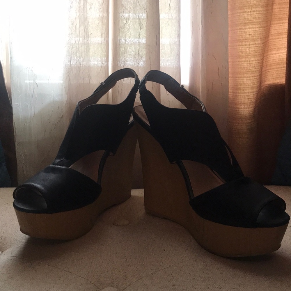 Qupid black wedges